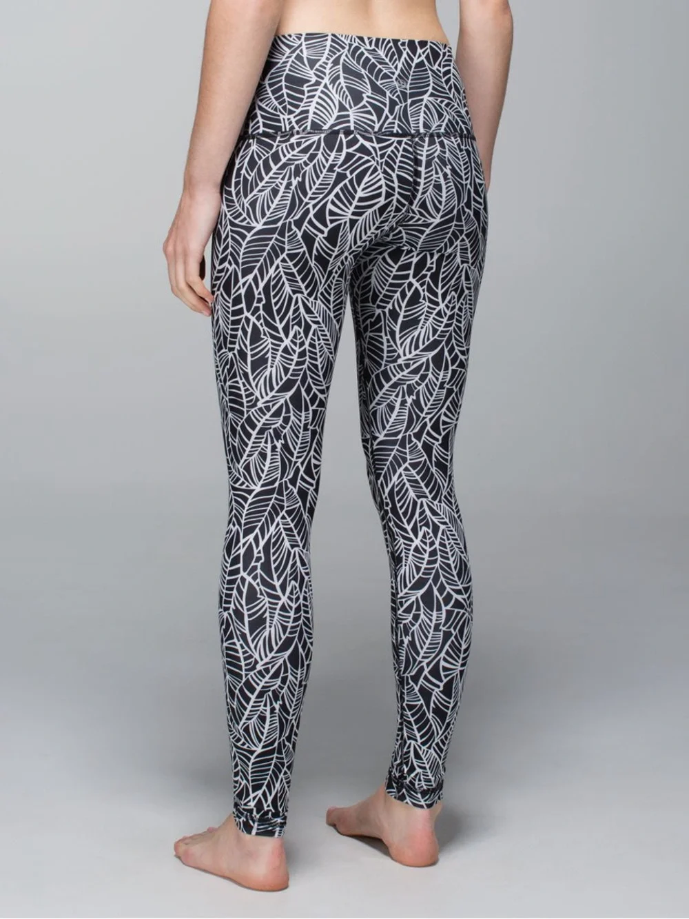 lululemon athletica Wunder Under leggings in the 
